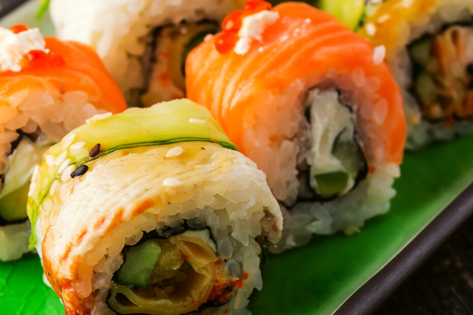 Sushi set: sushi roll with salmon and sushi roll with smoked eel